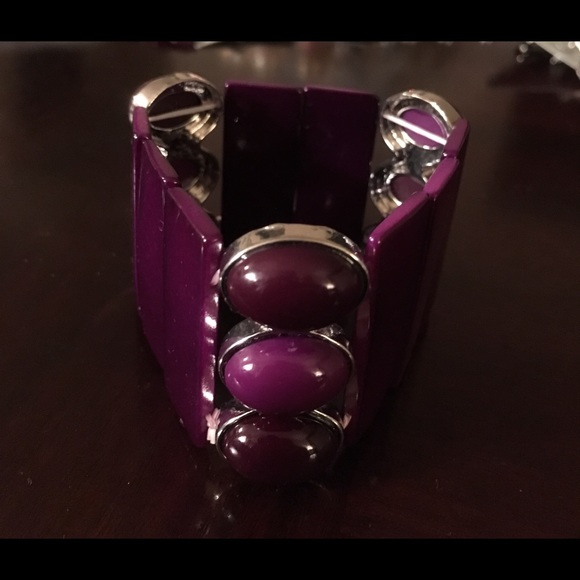 Ear Rings/Bracelet Set - Picture 1 of 2